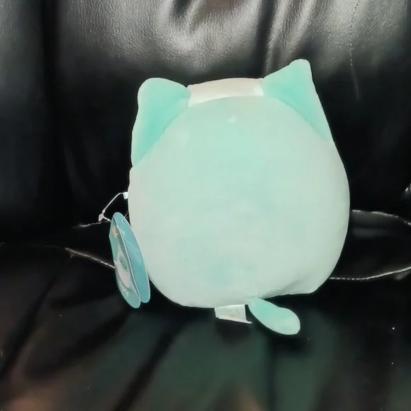 Sigrid the cat squishmallow - Picture 3 of 4